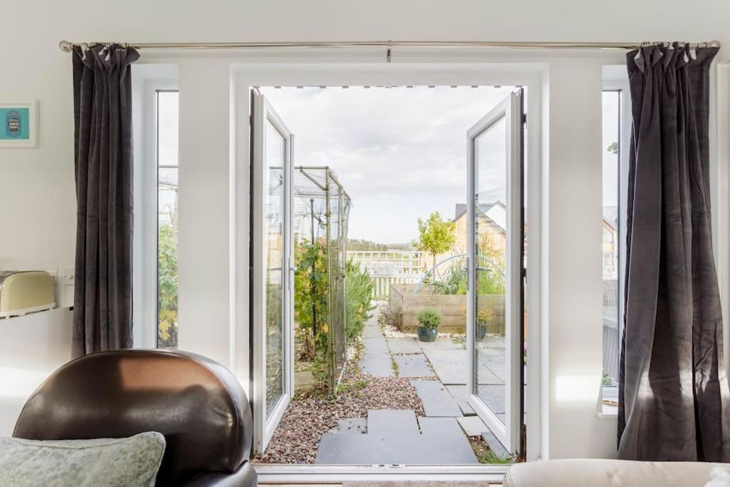 Cosy And Modern 1 Bedroom Garden House - Very Dog Friendly! Tarves Dış mekan fotoğraf